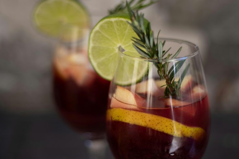 How many calories are in a glass of sangria?