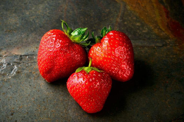 How many calories are in a pint of strawberries?